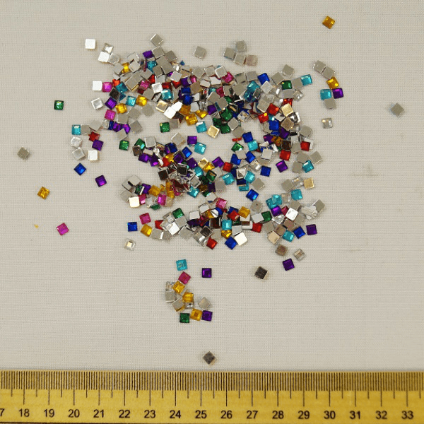 400 x Square Multicolour Gems Embellishments