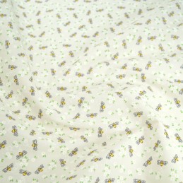 Polycotton Fabric Buzzing Bees Daisies Daisy Floral Ivory