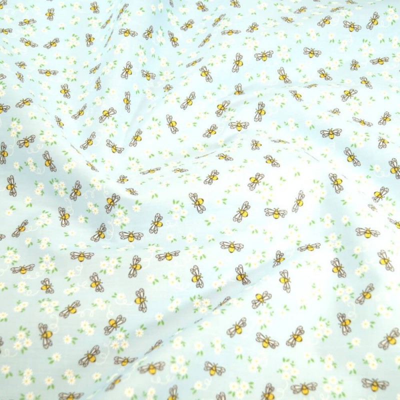 Polycotton Fabric Buzzing Bees Daisies Daisy Floral Ivory