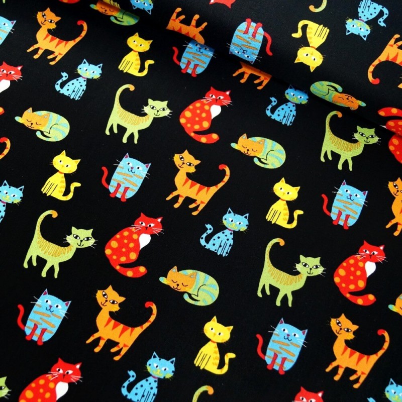 100% Cotton Patchwork Fabric Colourful Pets Dogs Cats Animals Paw Prints