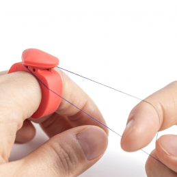 Hemline Rubber Ring Thread Cutter Safe & Comfortable To Wear Heart Design